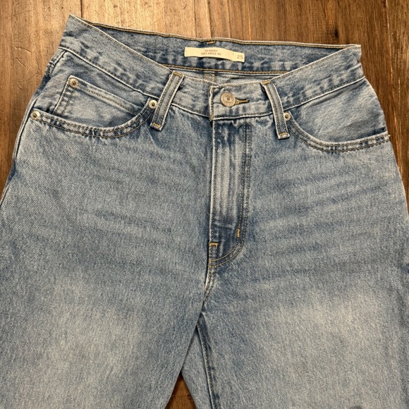 Blue Levi's Women's '94 Baggy Jeans - Picture 6 of 9